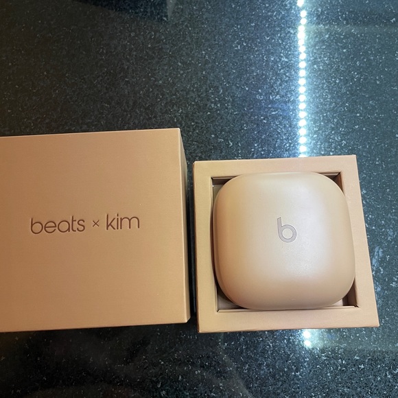 Beats by Dre Headphones Beats Fit Pro X Kim Kardashian In Dune